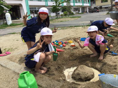 ２年１組_ずこう_佐藤　純子_砂と土_5