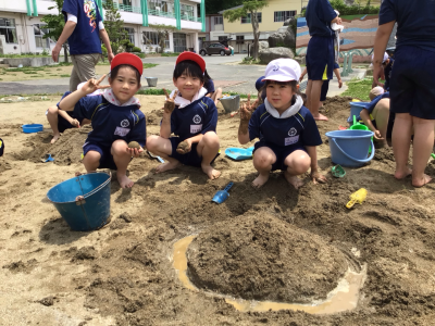 ２年１組_ずこう_佐藤　純子_砂と土_8