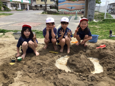 ２年１組_ずこう_佐藤　純子_砂と土_23