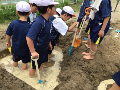 ２年１組_ずこう_佐藤　純子_砂と土_29